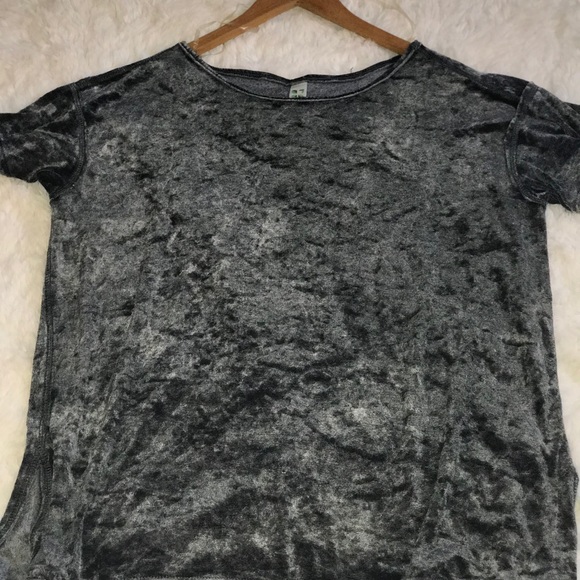 ✨Velvet Shirts✨ - Picture 6 of 7